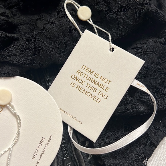 NWT Miss Circle Ursa Black Lace Ruffled Skirt - Picture 9 of 9